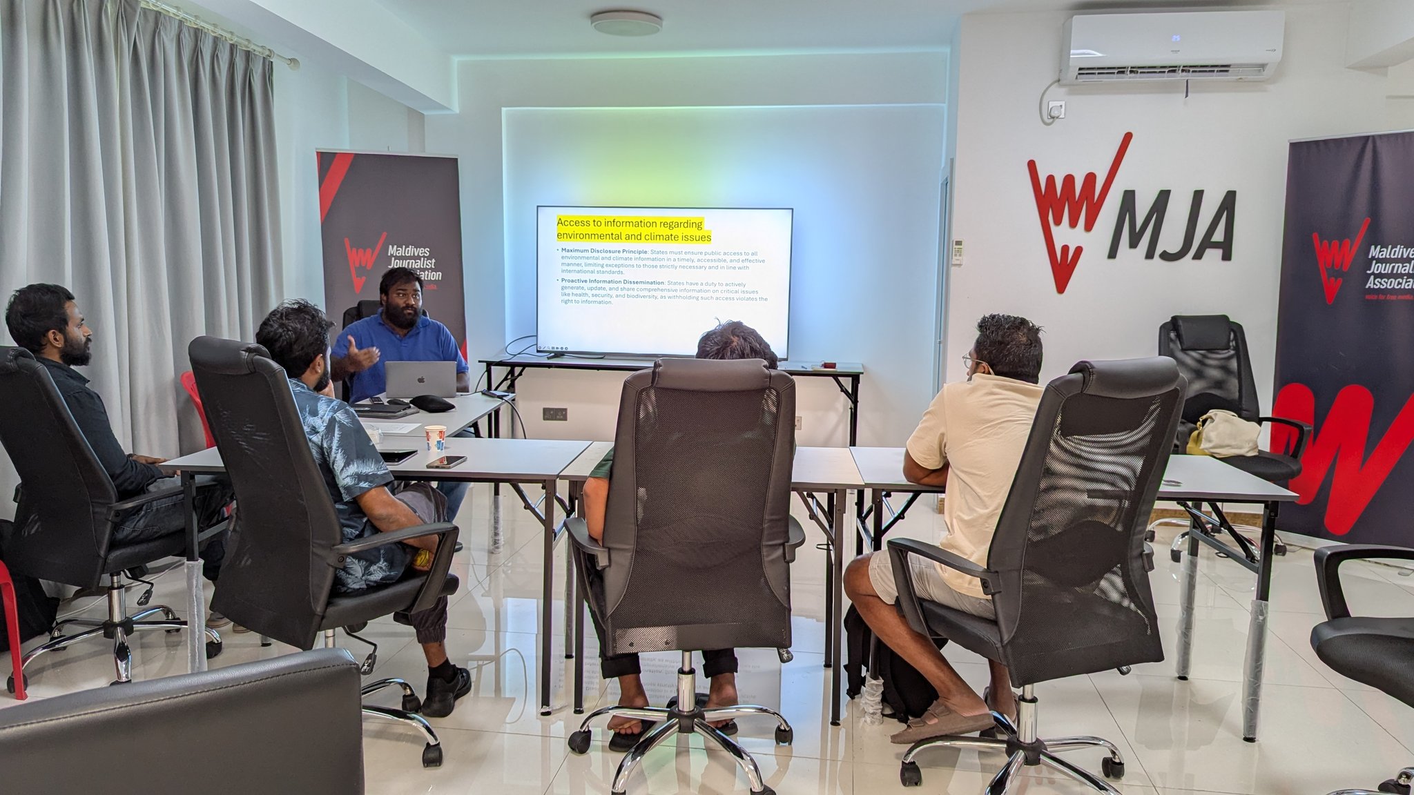 Maldives Journalists Association Urges Withdrawal of Media Bill Over Oversight Concerns