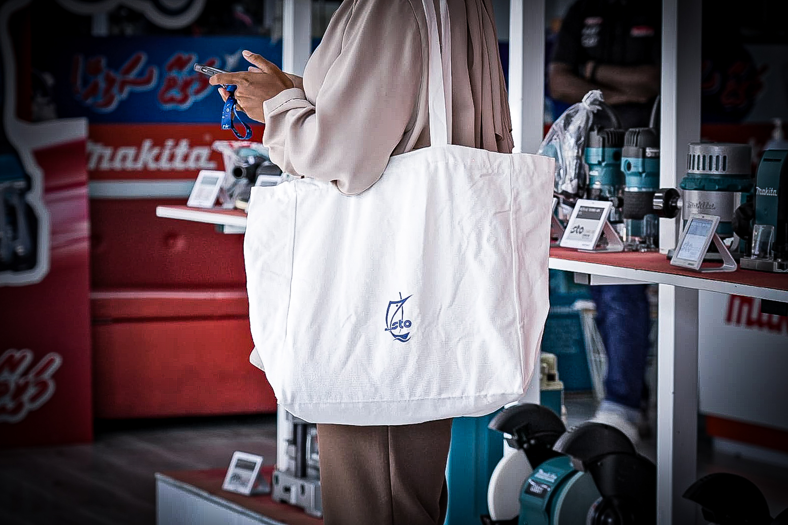 STO Cuts Plastic Bag Use in Half, Saving 2 Million Bags a Year