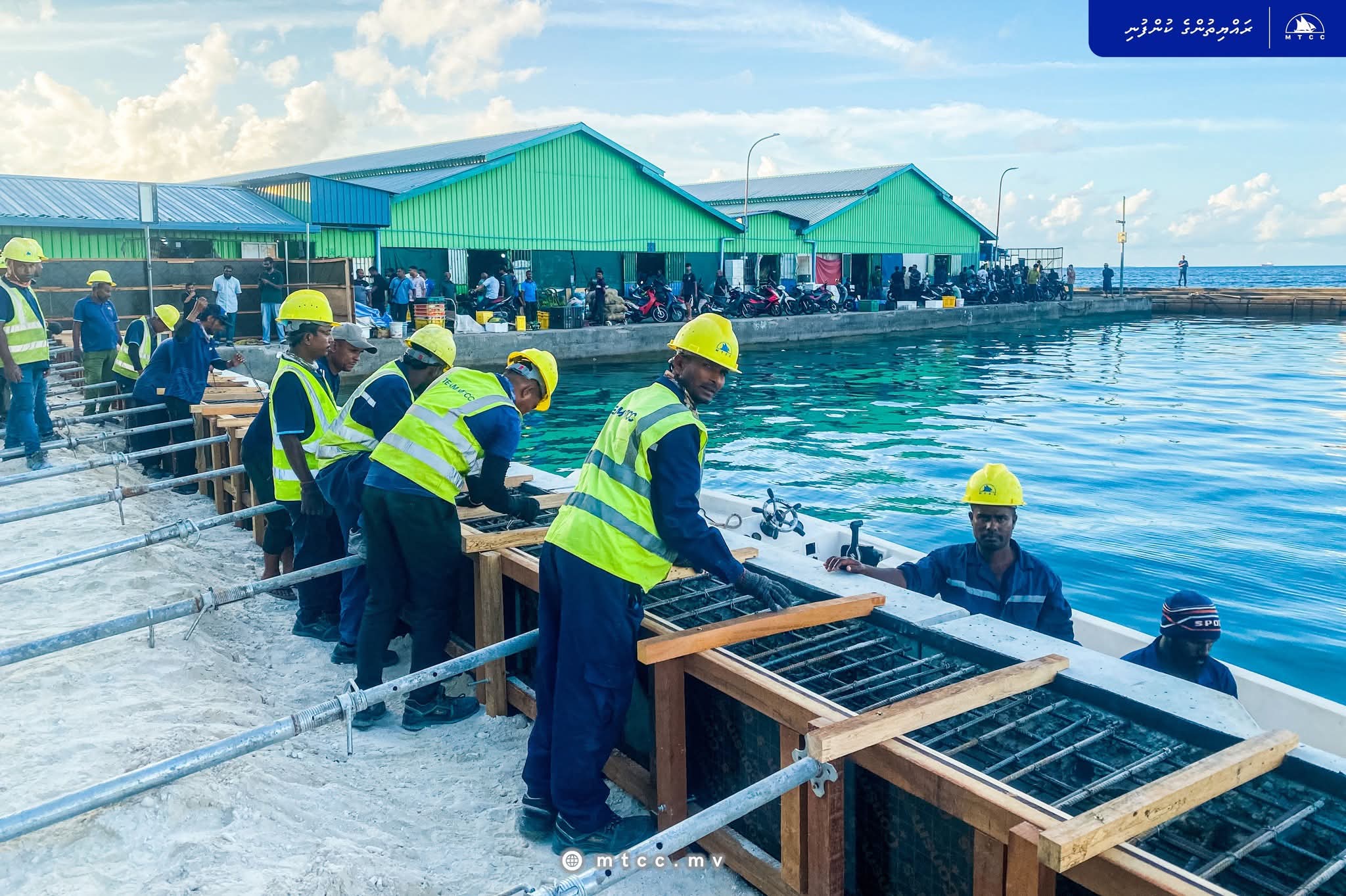 MTCC marks rapid progress on Boduthakurufaanu road: Pre-cast panels done, capping works at 33%