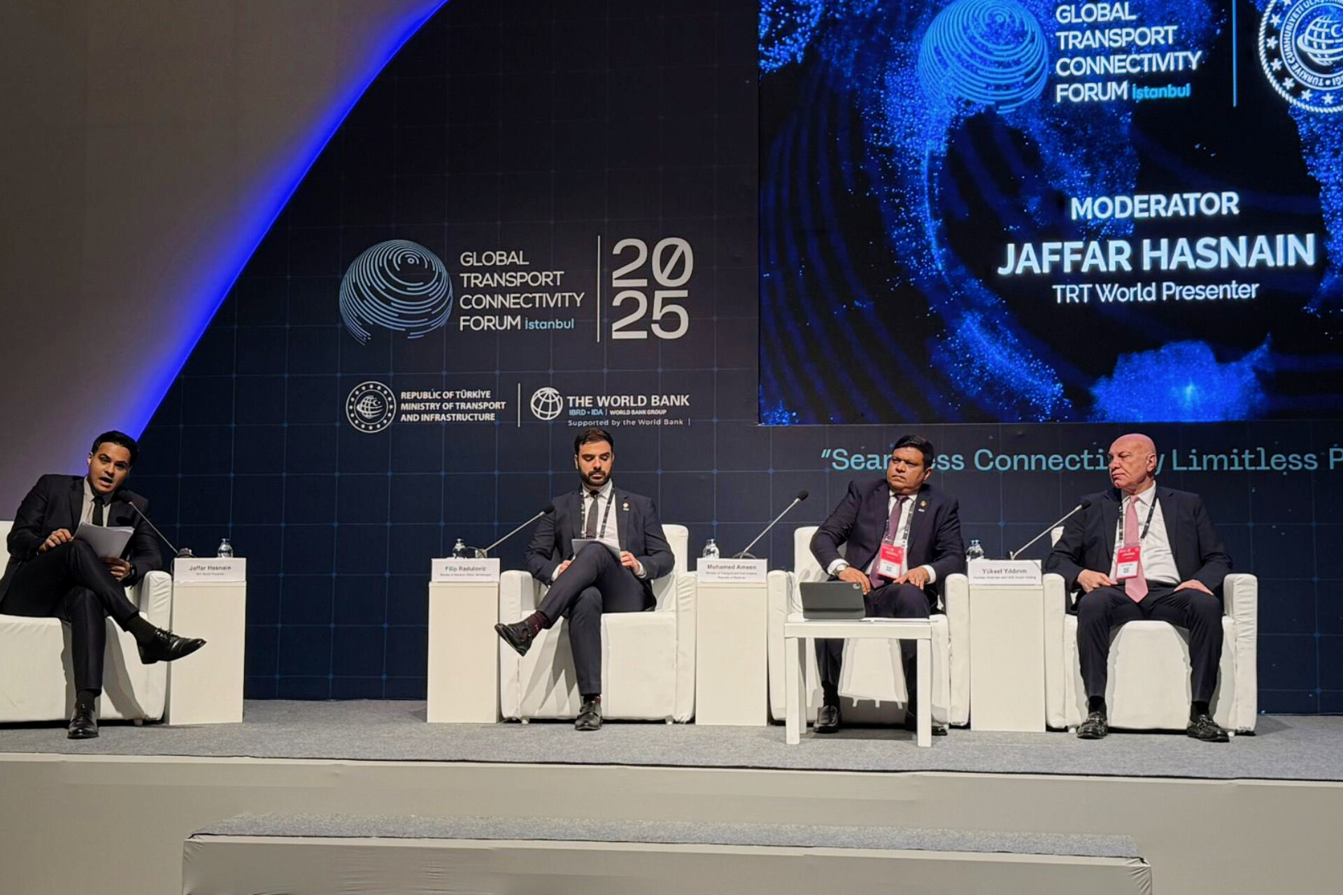 Ameen Advocates for Climate-Resilient Transport Solutions for Maldives in Istanbul