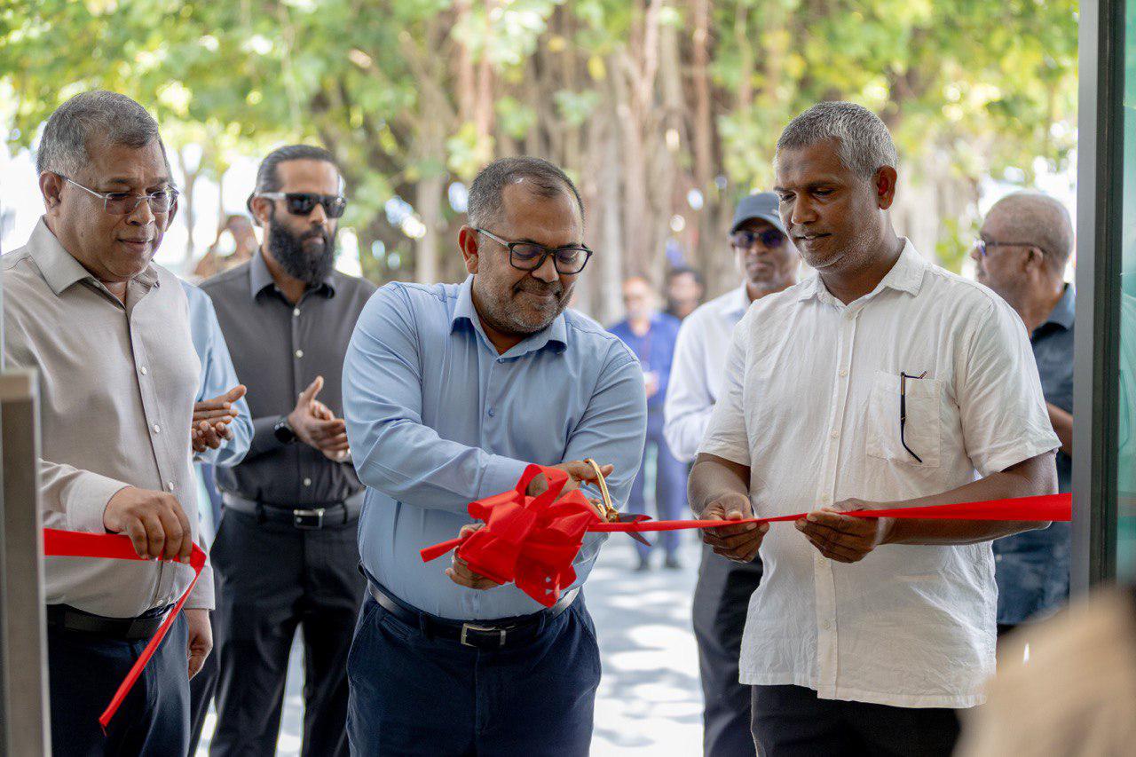 Bank of Maldives Brings Paperless Banking to Kudahuvadhoo