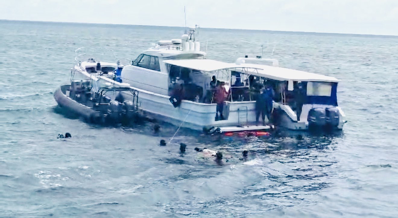 Recovery teams retrieve first two Italian divers from Vaavu cave